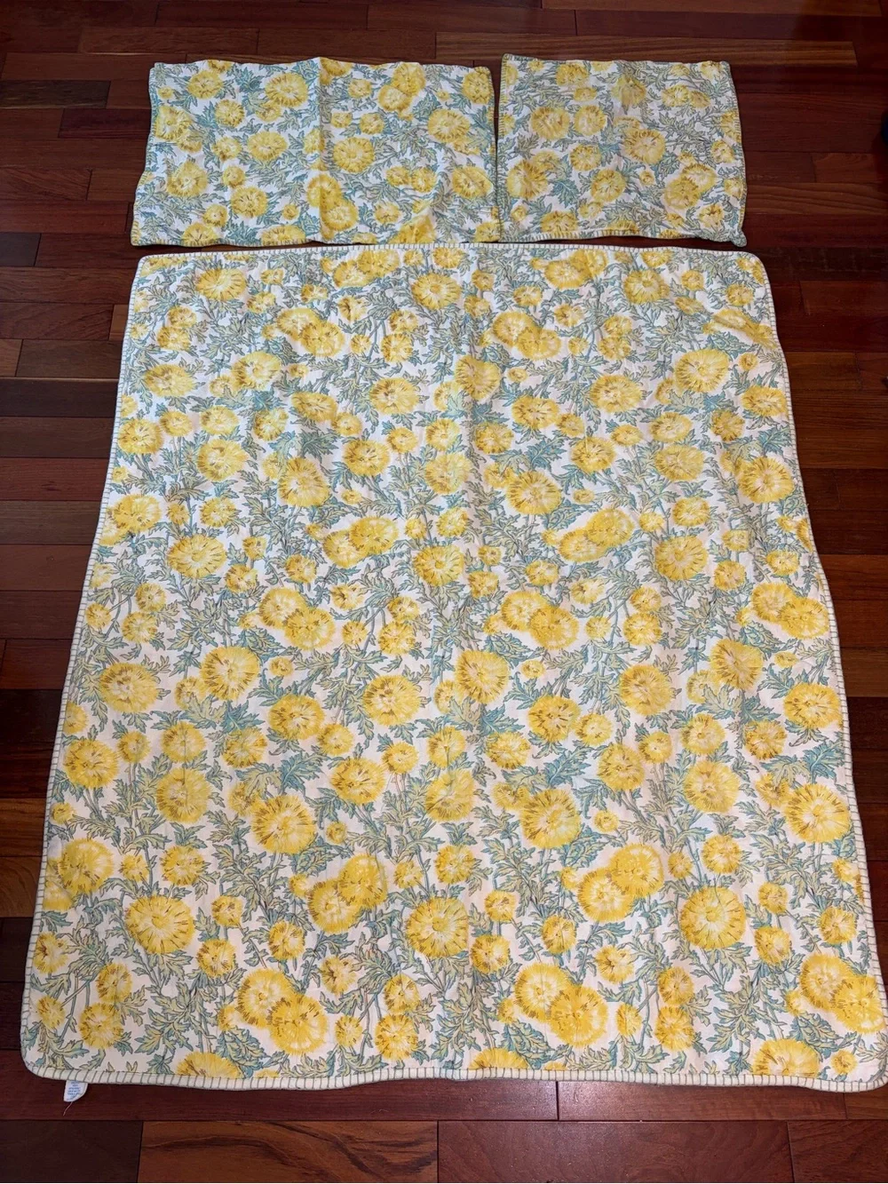 April Cornell Yellow & Green Floral Quilt and Pillow Shams 100% Cotton